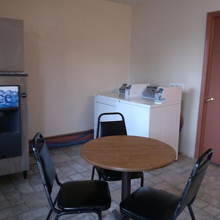 High Chaparral Inn Rocky Ford ภายนอก รูปภาพ