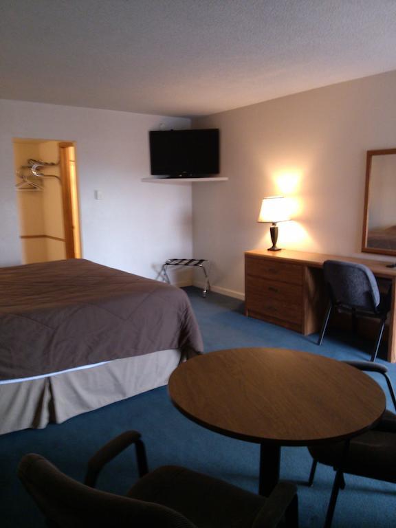 High Chaparral Inn Rocky Ford ห้อง รูปภาพ